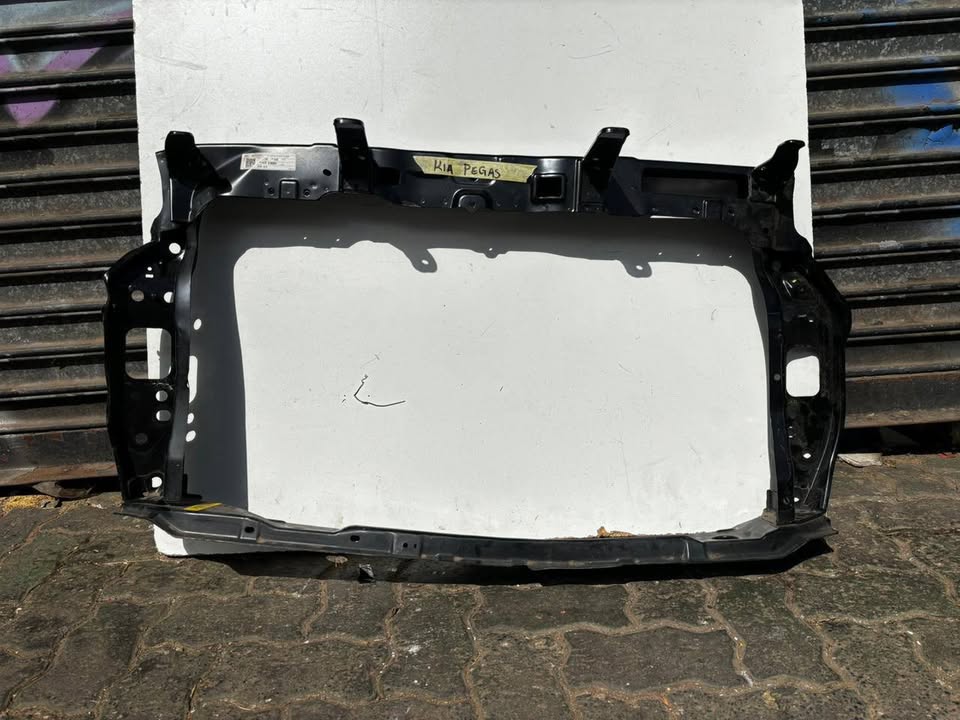 KIA PEGAS FRONT CRADLE - Private Seller KIA PEGAS FRONT CRADLE - Private Seller