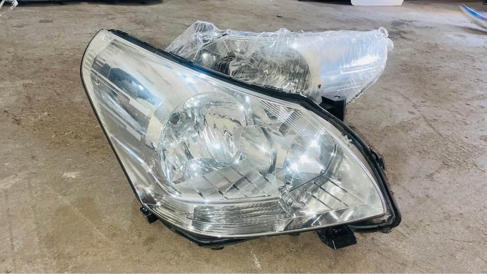 Toyota Verso headlights - Private Seller