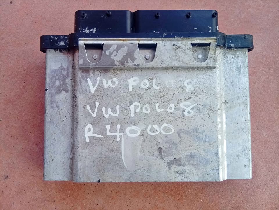 Engine control unit, computer – ECU 04C907309AT 0261S17501 MED17.5.21 Volkswagen DME 0261S17501 Engi - Private Seller