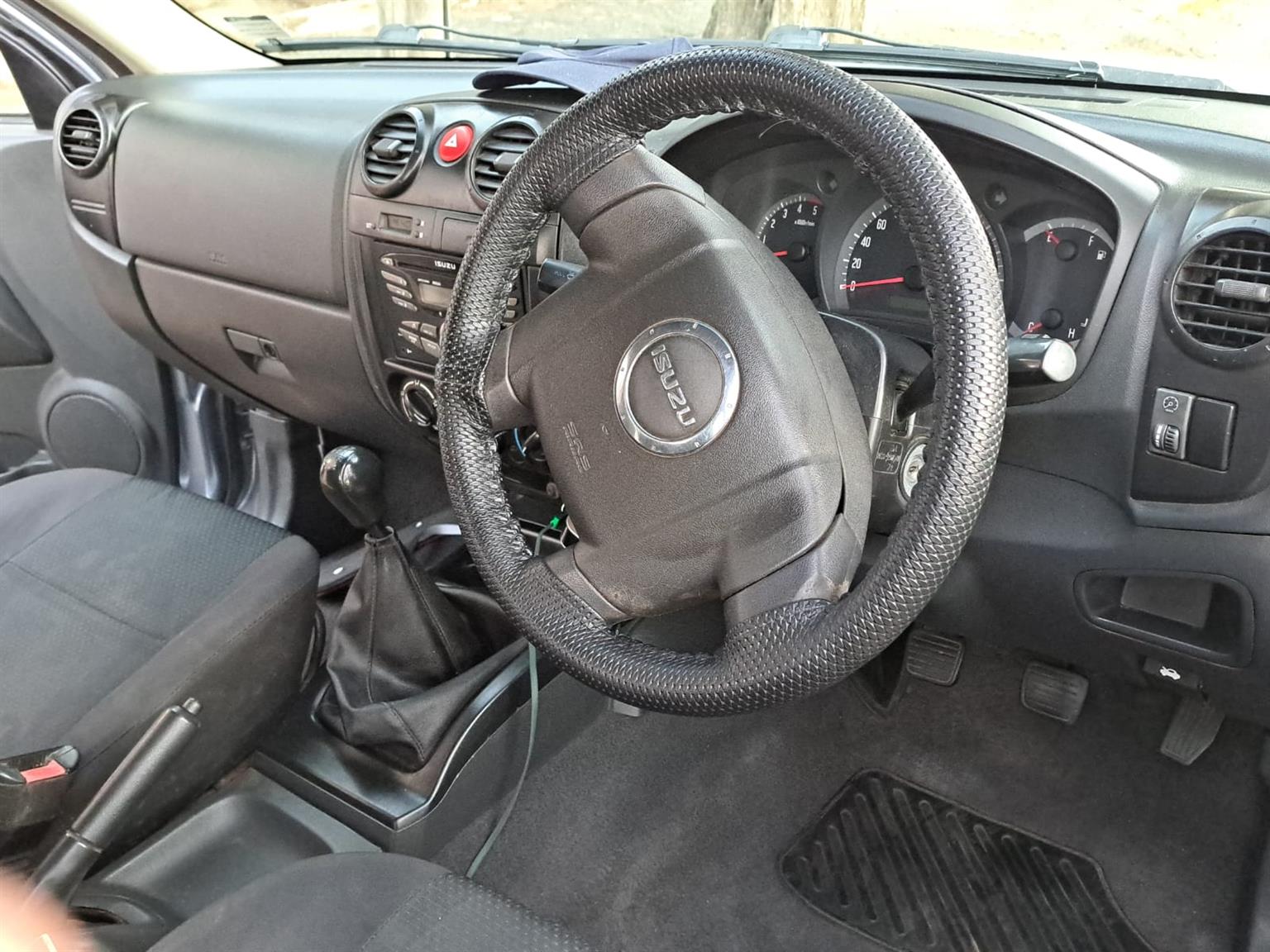 Isuzu 250 KB LE D TEQ