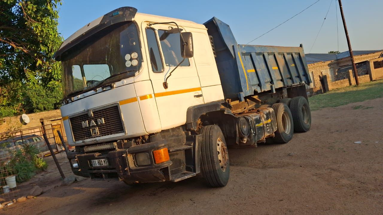 MAN F2000 407 Engine 10Cube Tipper Truck for Sale | Junk Mail Marketplace