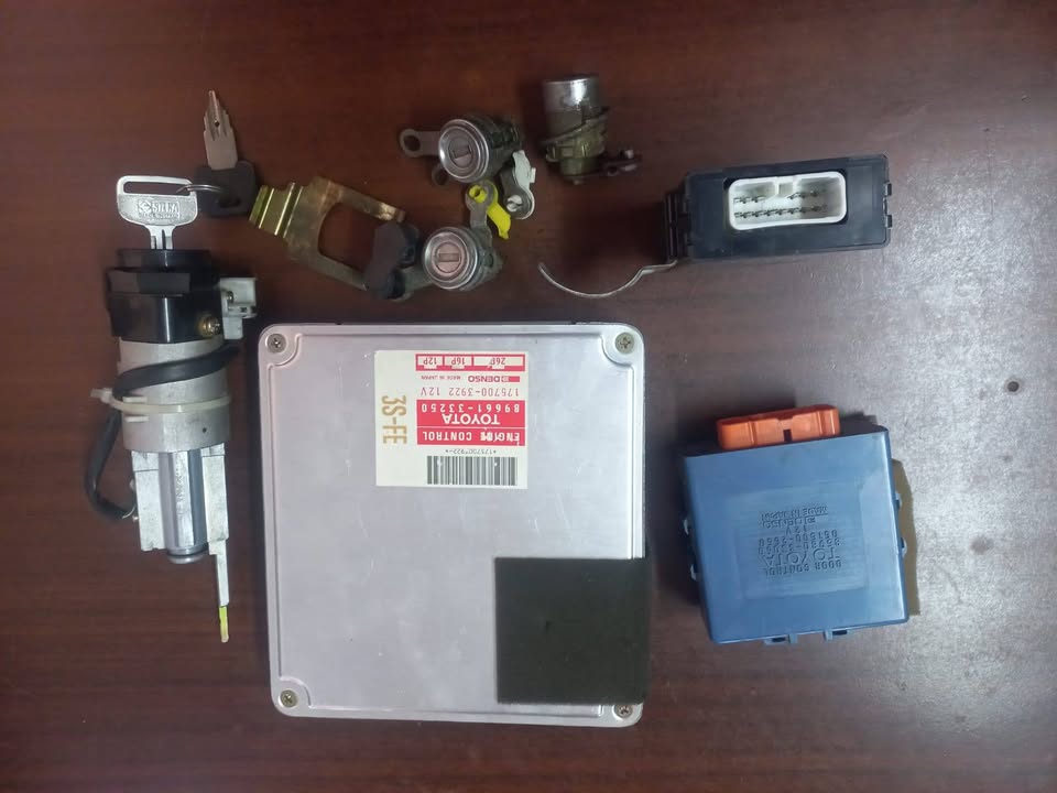 Toyota camry lockset available - Private Seller Toyota camry lockset available - Private Seller
