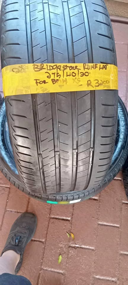 2x BMW X5 tyres front Bridgestone Runflat - Private Seller 2x BMW X5 tyres front Bridgestone Runflat - Private Seller