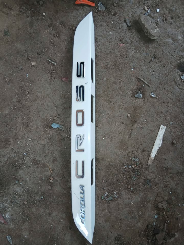 Toyota corolla cross logo - Private Seller