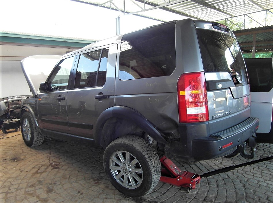 Land Rover Discovery 3 TDV6 - Stripping for Spares | AUTO EZI