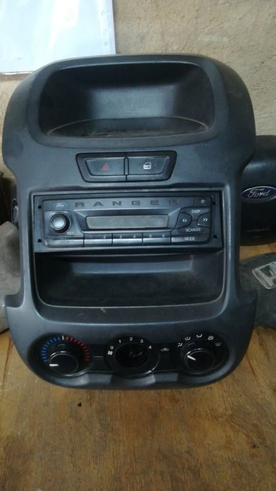 FORD RANGER 2.2 RADIO FOR SALE - Private Seller