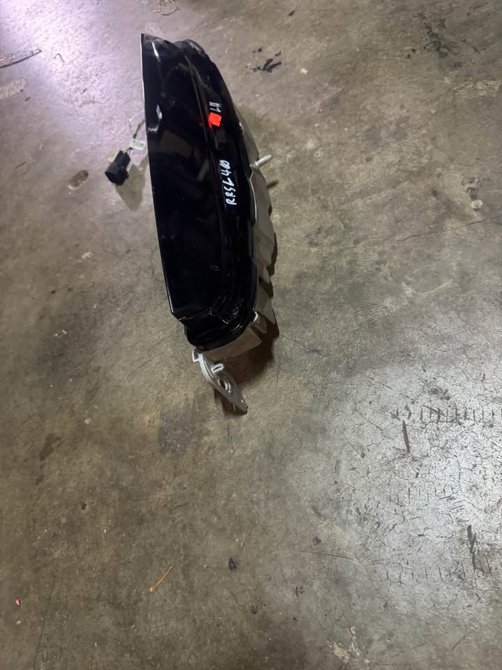 Range Rover Sport L460 Left Tail Light - Private Seller