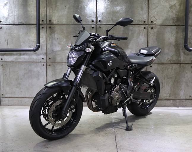 2017 Yamaha MT-07 - 16 000km  - Akrapovic Exhaust - Private Seller