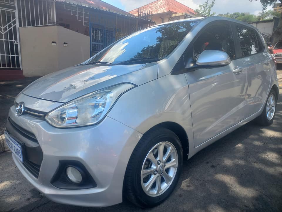 2015 HYUNDAI i10 GRAND 1.2 PETROL, MANUAL, SILVER COLOR, MILEAGE 80000KMS