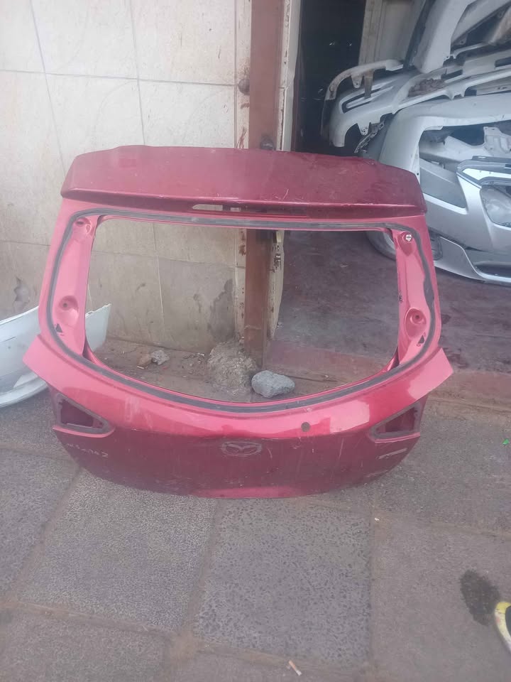 Mazda 2 tail gate - Private Seller