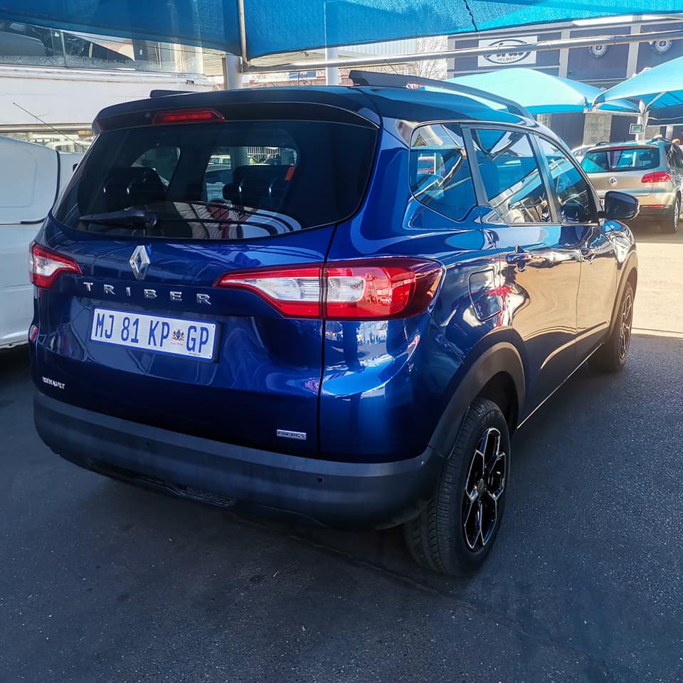 2021 RENAULT TRIBER 1.0 66 000KM BLUE COLOR MANUEL PETROL