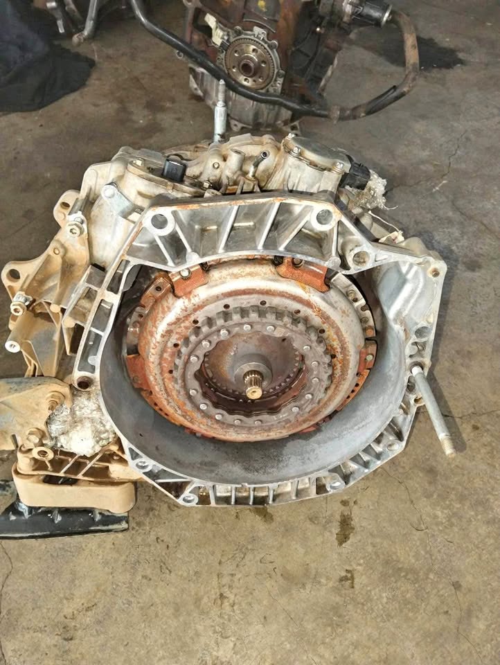 VOLVO V40 D3 GEARBOX FOR SALE CALL/WHATSAPP: /