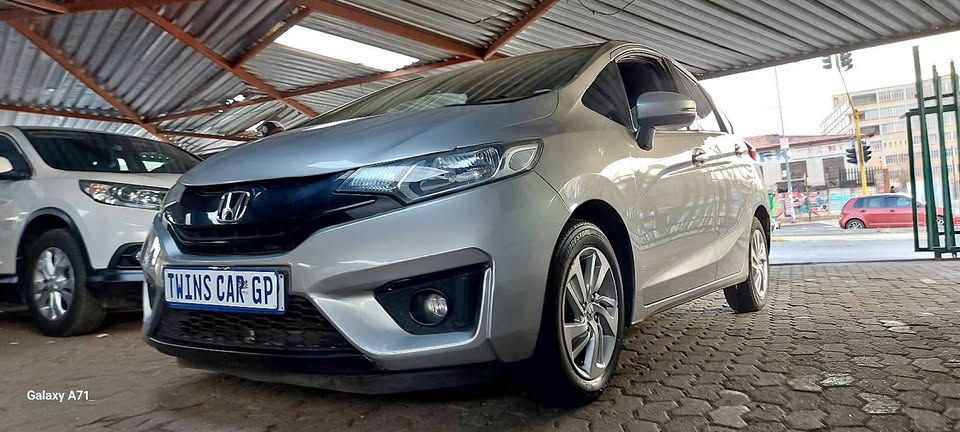 Honda Jazz 1.5 ivtec Automatic petrol