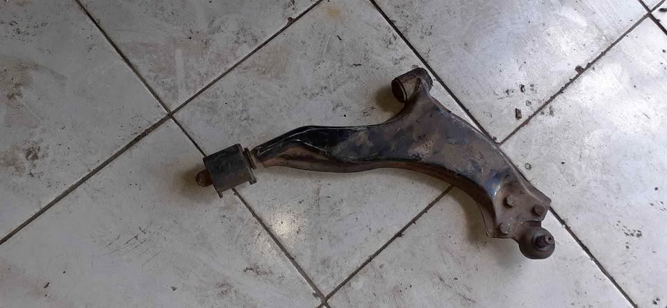 Geely CK Right Side Control Arm - Private Seller Geely CK Right Side Control Arm - Private Seller