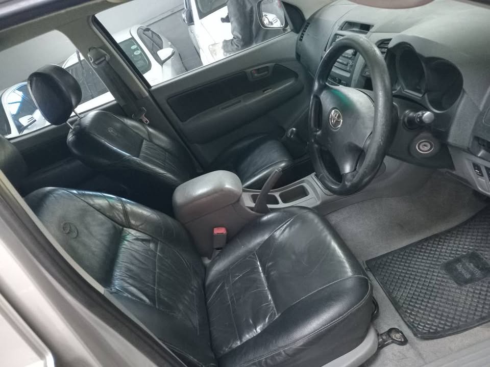 2008 Toyota Hilux 3.0 D-4D 4x2 Double Cab Manual,Silver Color