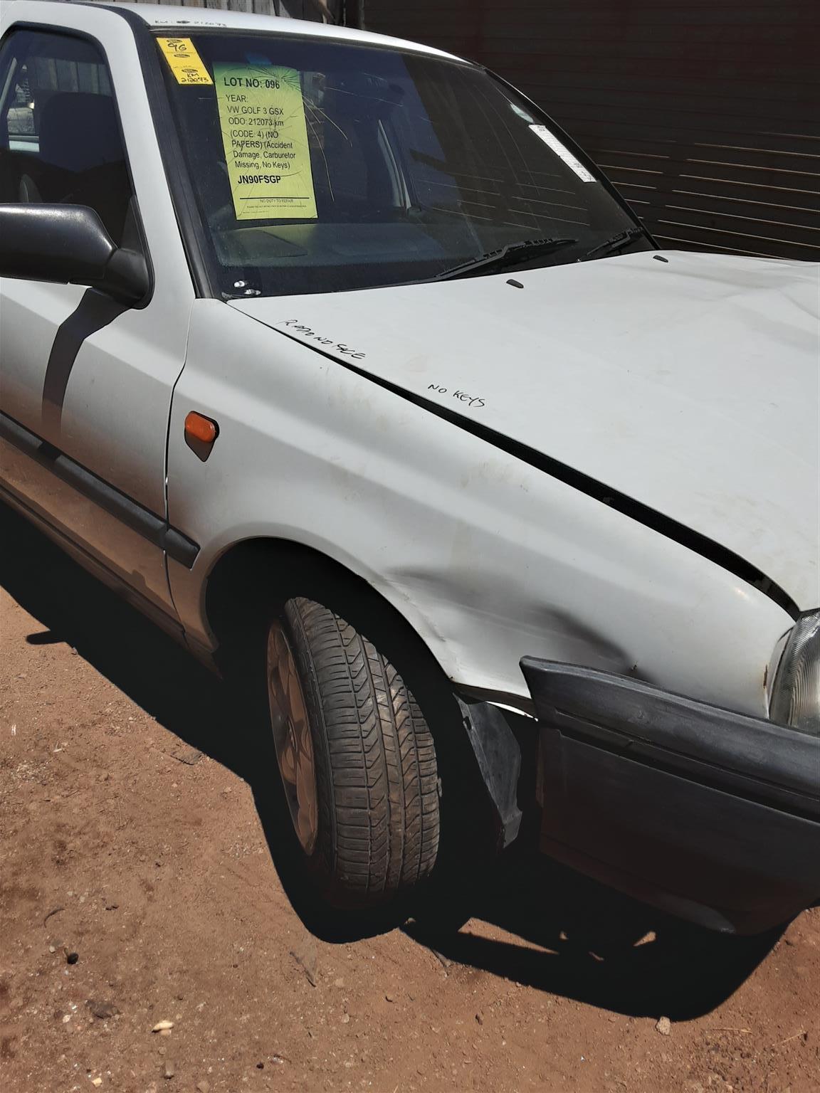 Stripping VW GOLF3 1997 for Spares - Private Seller