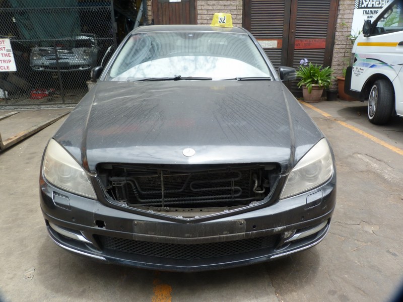 Mercedes C180 CGI BE Classic W204 AT Black - 2010 SPARES - Private Seller