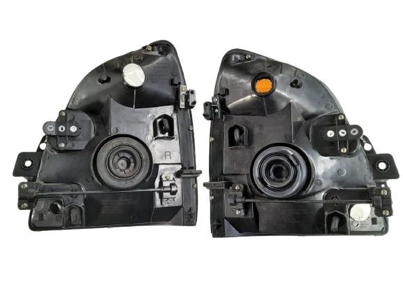 HYUNDAI H100 HEADLIGHTS FOR SALE - Private Seller HYUNDAI H100 HEADLIGHTS FOR SALE - Private Seller