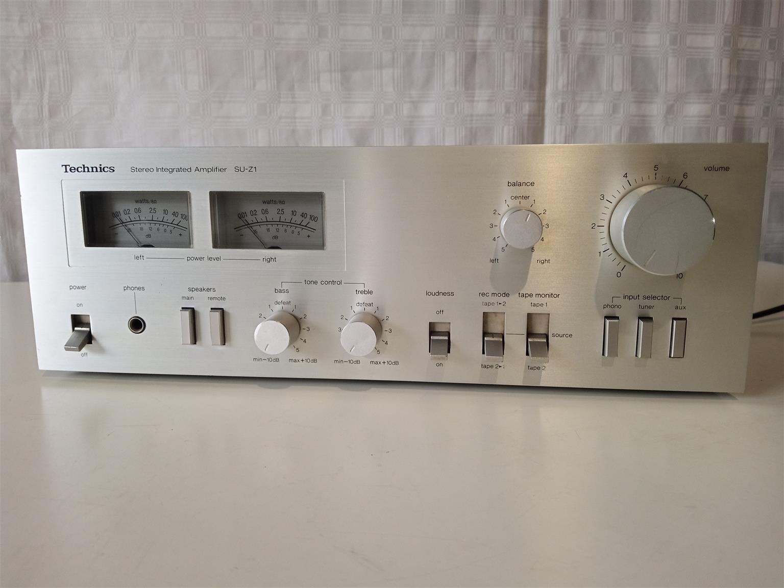 Technics Integrated Stereo Amplifier Technics Integrated Stereo Amplifier
