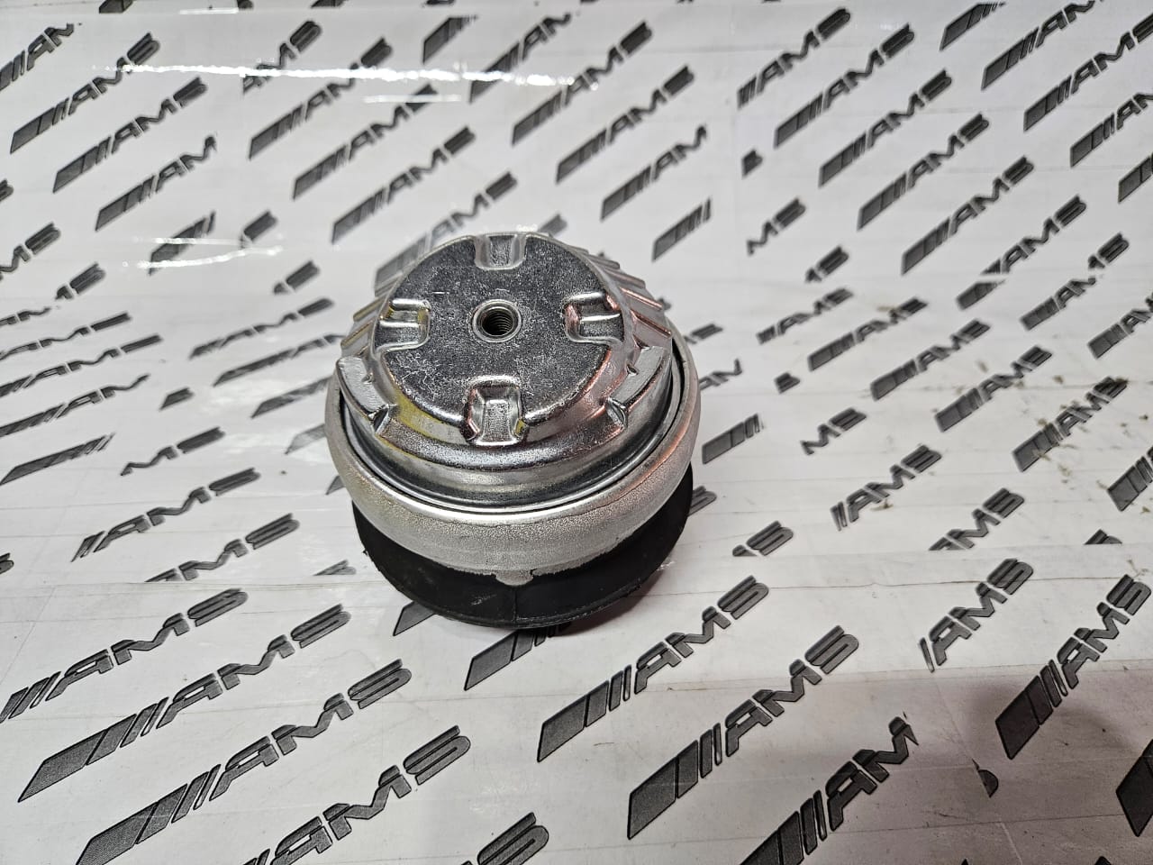 NEW MERCEDES M211 ENGINE MOUNTING FOR SALE - Private Seller NEW MERCEDES M211 ENGINE MOUNTING FOR SALE - Private Seller