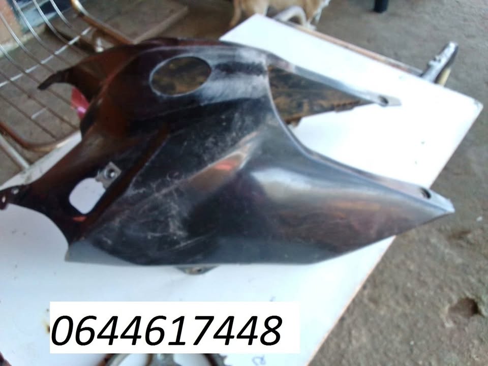 HONDA FRONT trx 250 FENDER GAS TANK COVER 2009-14 - Private Seller HONDA FRONT trx 250 FENDER GAS TANK COVER 2009-14 - Private Seller