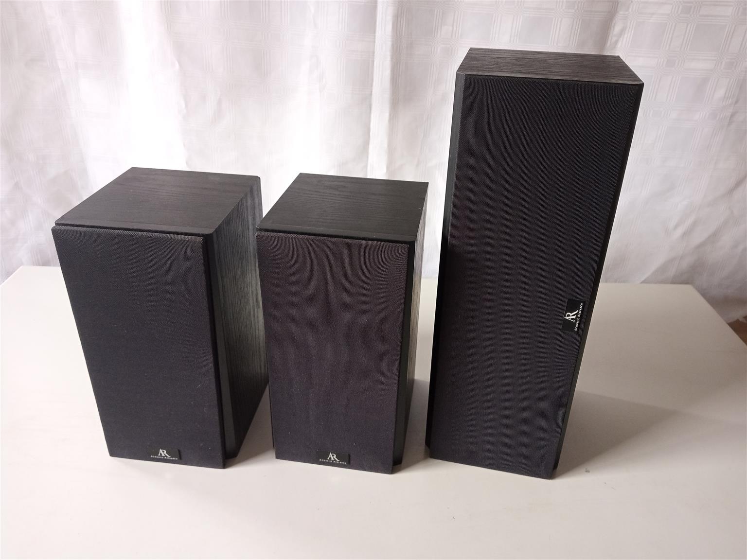 AR – Acoustic Research Surround & Centre Speakers