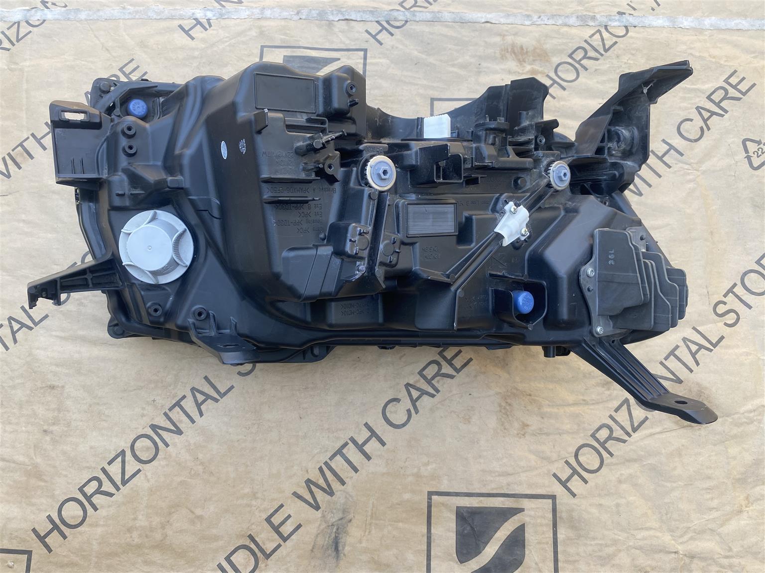 2023 TOYOTA LAND CRUISER 300 FULL LED HEADLIGHT LEFT SIDE FOR SALE