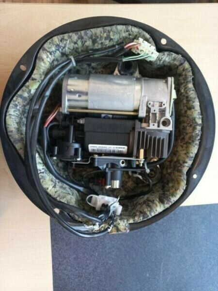 Range Rover L322 Air suspension pump - Private Seller