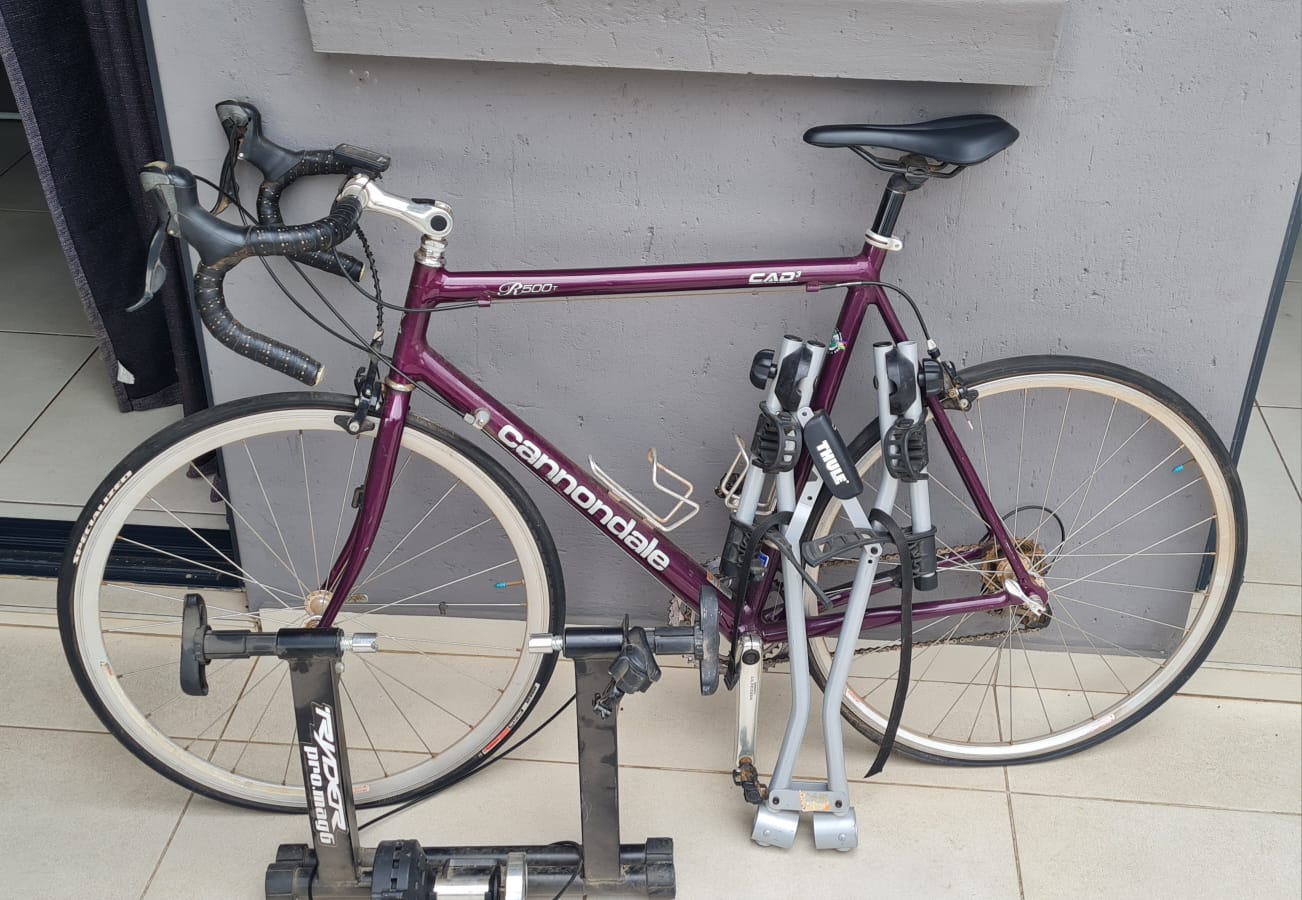 Used Cannondale R500 Cannondale R500 T CAD 3 Road Bike | Junk Mail Marketplace
