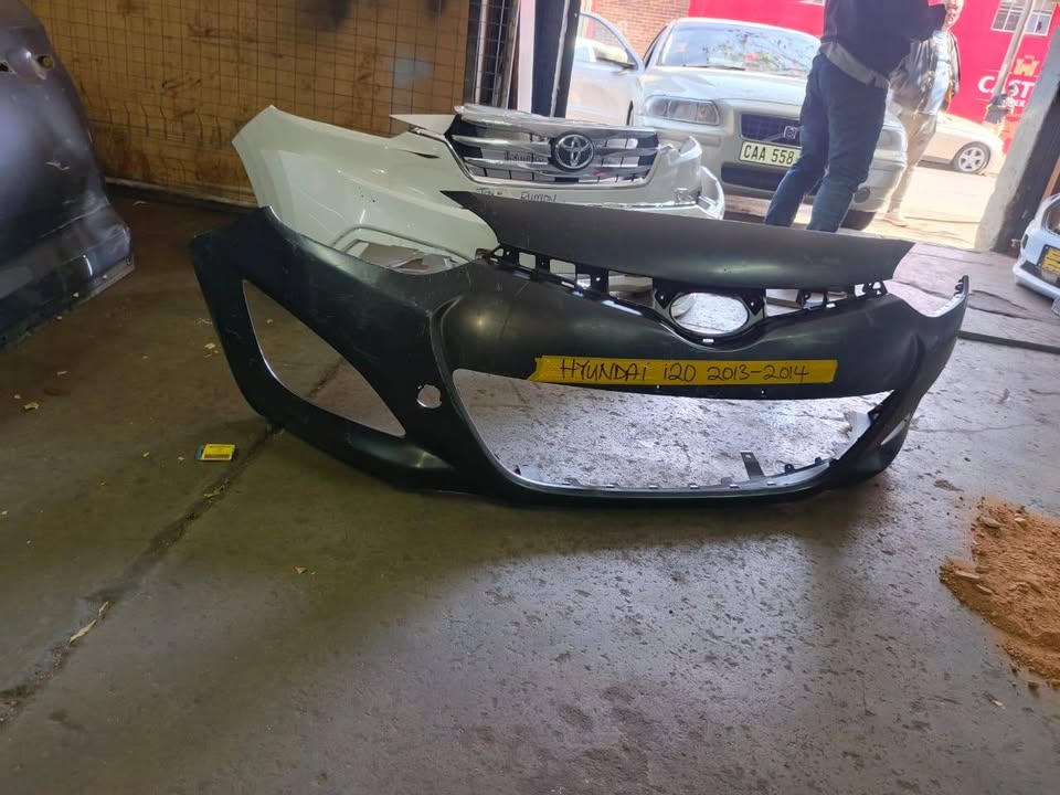Hyundai i front bumper - Private Seller