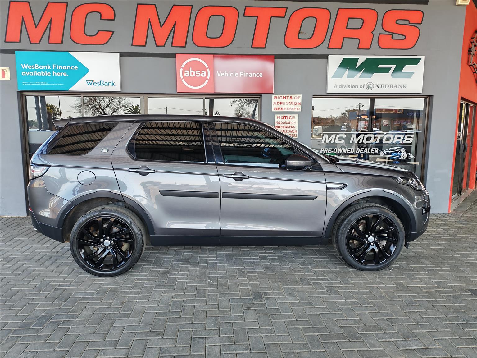 Used 2016 Land Rover Discovery Sport HSE Si4 - Private Seller Used 2016 Land Rover Discovery Sport HSE Si4 - Private Seller