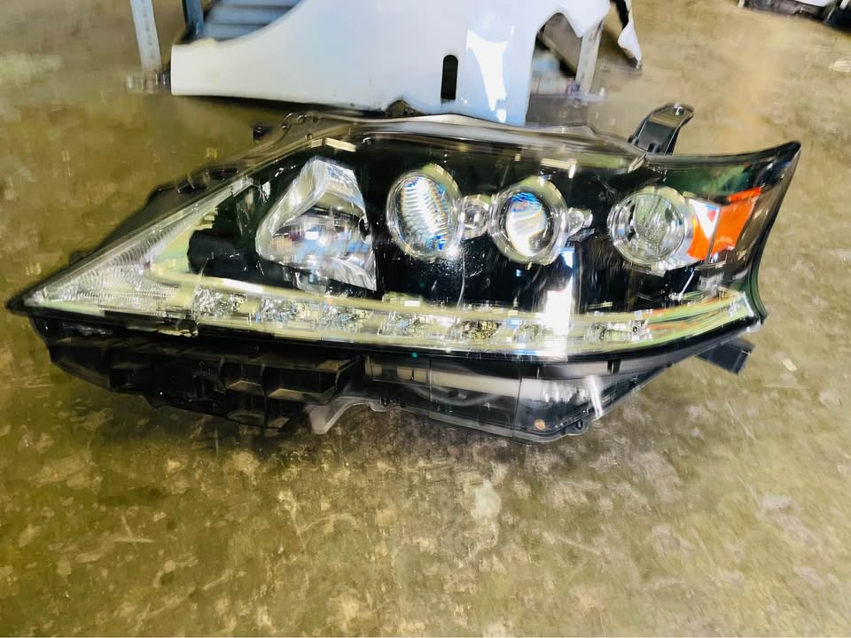LEXUS RX350 RX450H EAGLE EYE HEADLIGHT 2013/15 - Private Seller