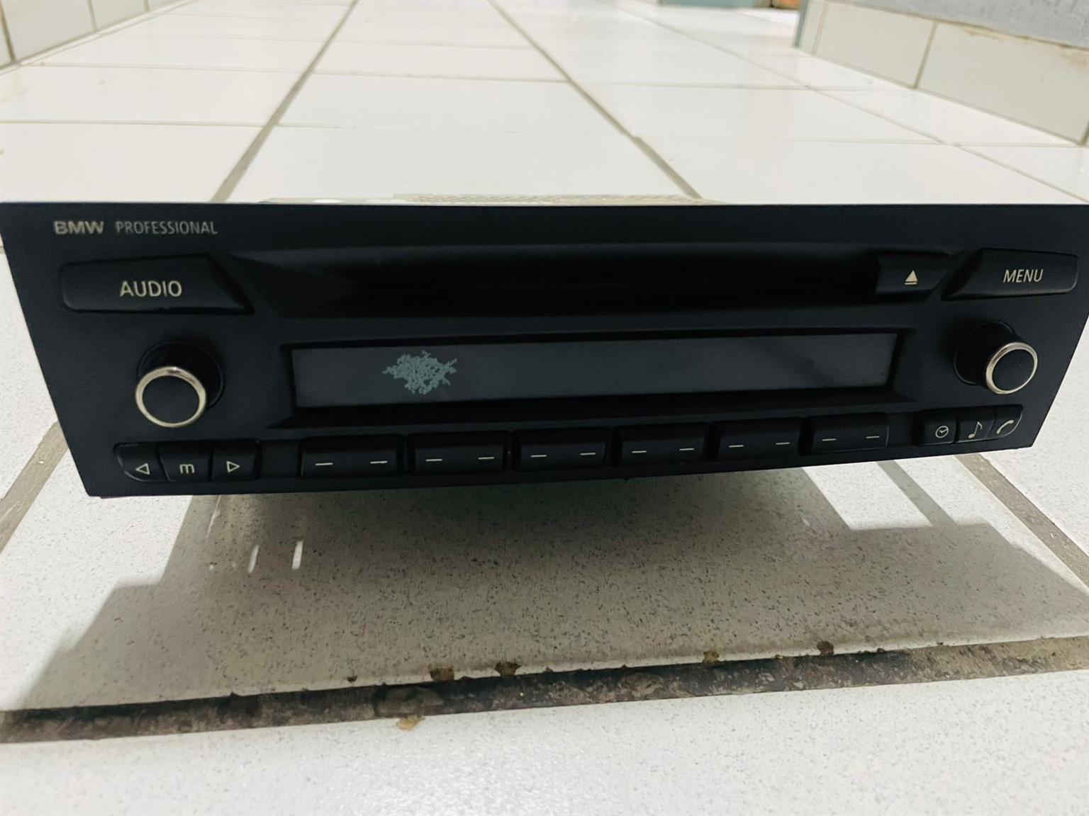 BMW E90 320i 2004-2012 Professional Radio CD Player - Private Seller BMW E90 320i 2004-2012 Professional Radio CD Player - Private Seller