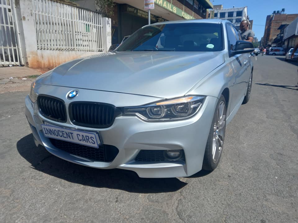 2017 BMW 3 SERIES 320i F30 M SPORT PETROL, AUTOMATIC, 75000KM, SILVER COLOUR