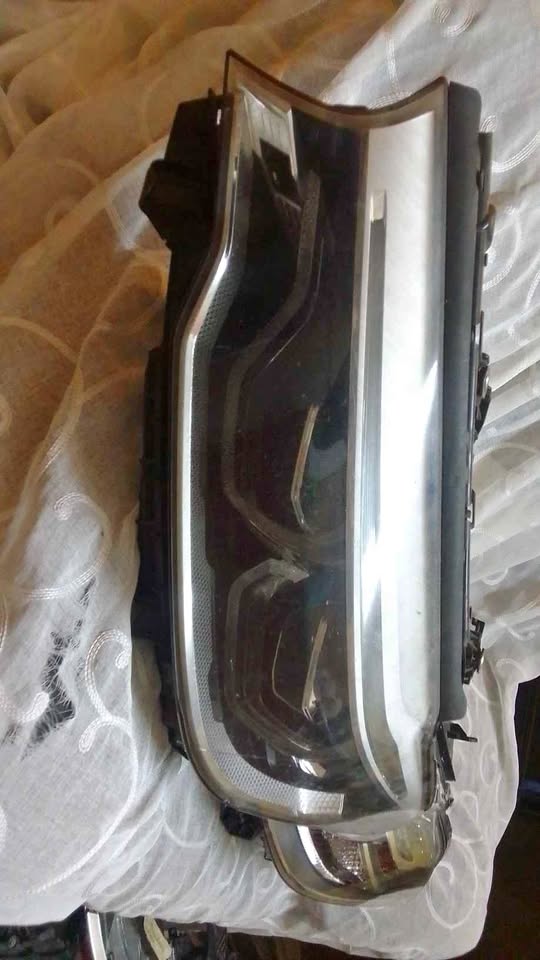 BMW G30 Adaptive LED headlight - Private Seller BMW G30 Adaptive LED headlight - Private Seller