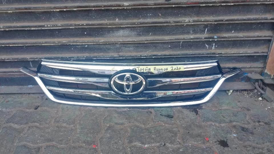 Toyota Rumion grill - Private Seller Toyota Rumion grill - Private Seller