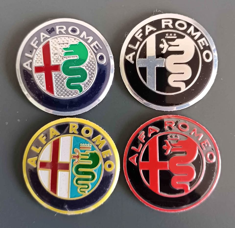 Alfa Romeo steering wheel badges emblems - Private Seller Alfa Romeo steering wheel badges emblems - Private Seller
