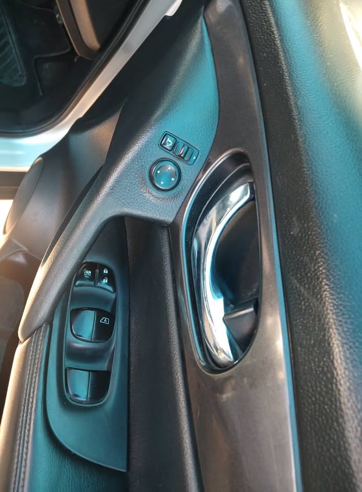 2020 model Nissan X-trail 7-seater hatchback 4x4 automatic transmission petrol 2.5 engine capacity