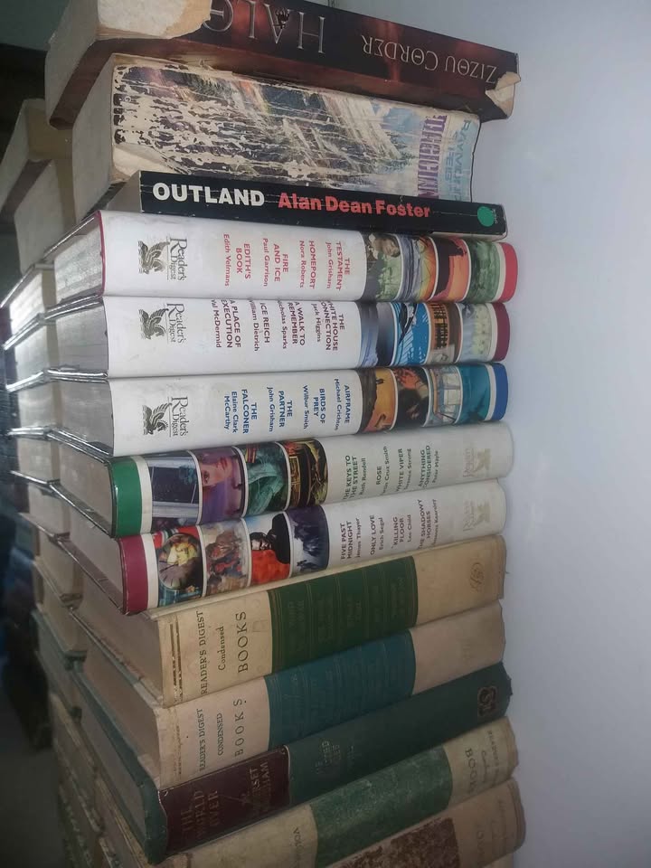 200 Books 200 classic books for R250. | Junk Mail Marketplace