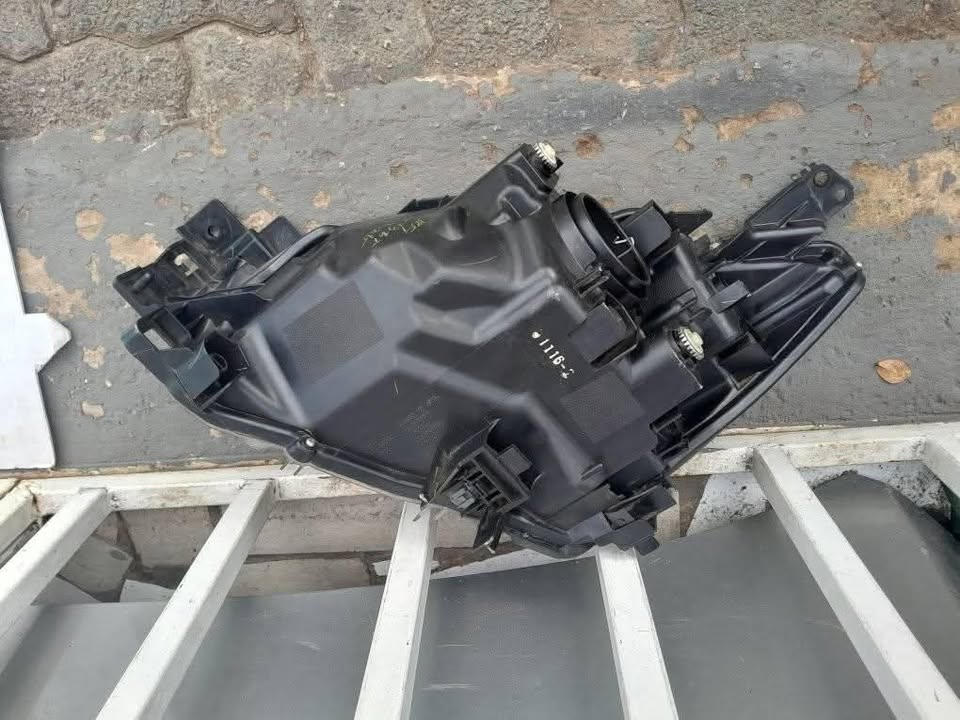 2016-2020 MAZDA 2 HEADLIGHT FOR SALE