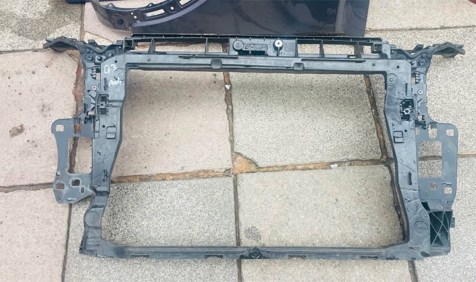 Audi Q3 cradle - Private Seller Audi Q3 cradle - Private Seller