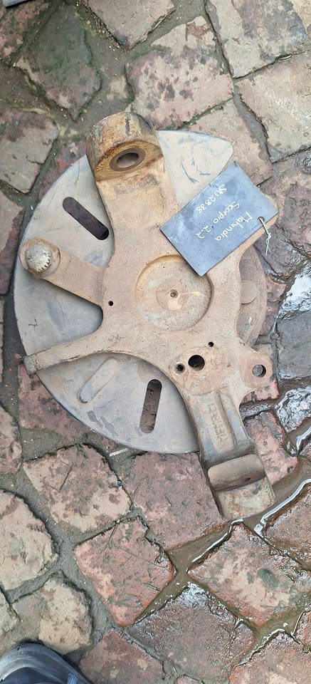 Mahindra scorpio 2.2 hub and stub available - Private Seller Mahindra scorpio 2.2 hub and stub available - Private Seller