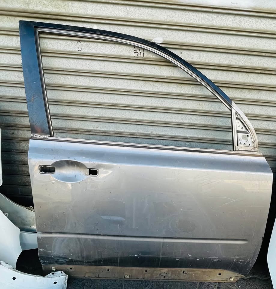 NISSAN X-TRAIL RIGHT DOOR - Private Seller NISSAN X-TRAIL RIGHT DOOR - Private Seller