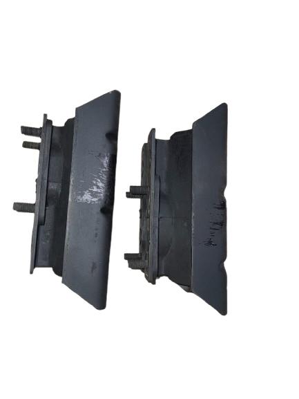 JEEP CHEROKEE ENGINE MOUNTING 4.0 XJ FOR SALE - Private Seller JEEP CHEROKEE ENGINE MOUNTING 4.0 XJ FOR SALE - Private Seller