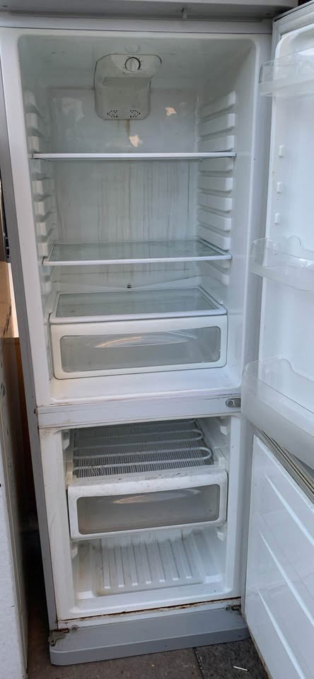 Lg fridge | Junk Mail Marketplace