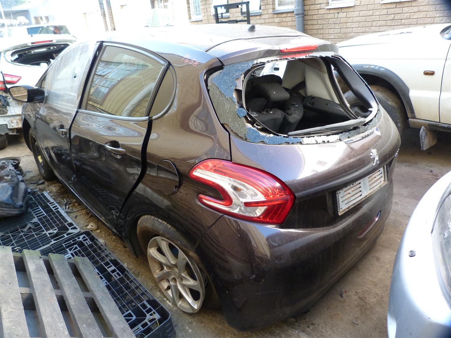 Peugeot 208 1.2 VTi Access - 2013 - Private Seller Peugeot 208 1.2 VTi Access - 2013 - Private Seller