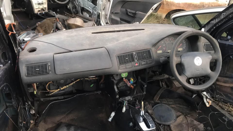 Golf 4 1.8 Spares For Stripping