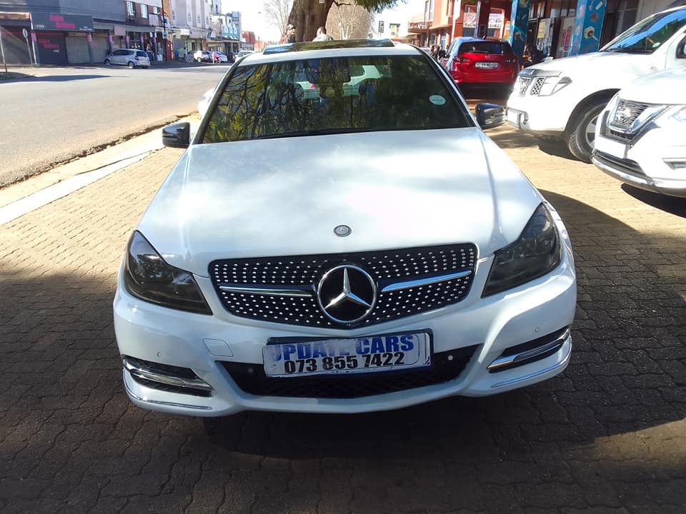 Used Mercedes-Benz C-Class C200 - Private Seller Used Mercedes-Benz C-Class C200 - Private Seller