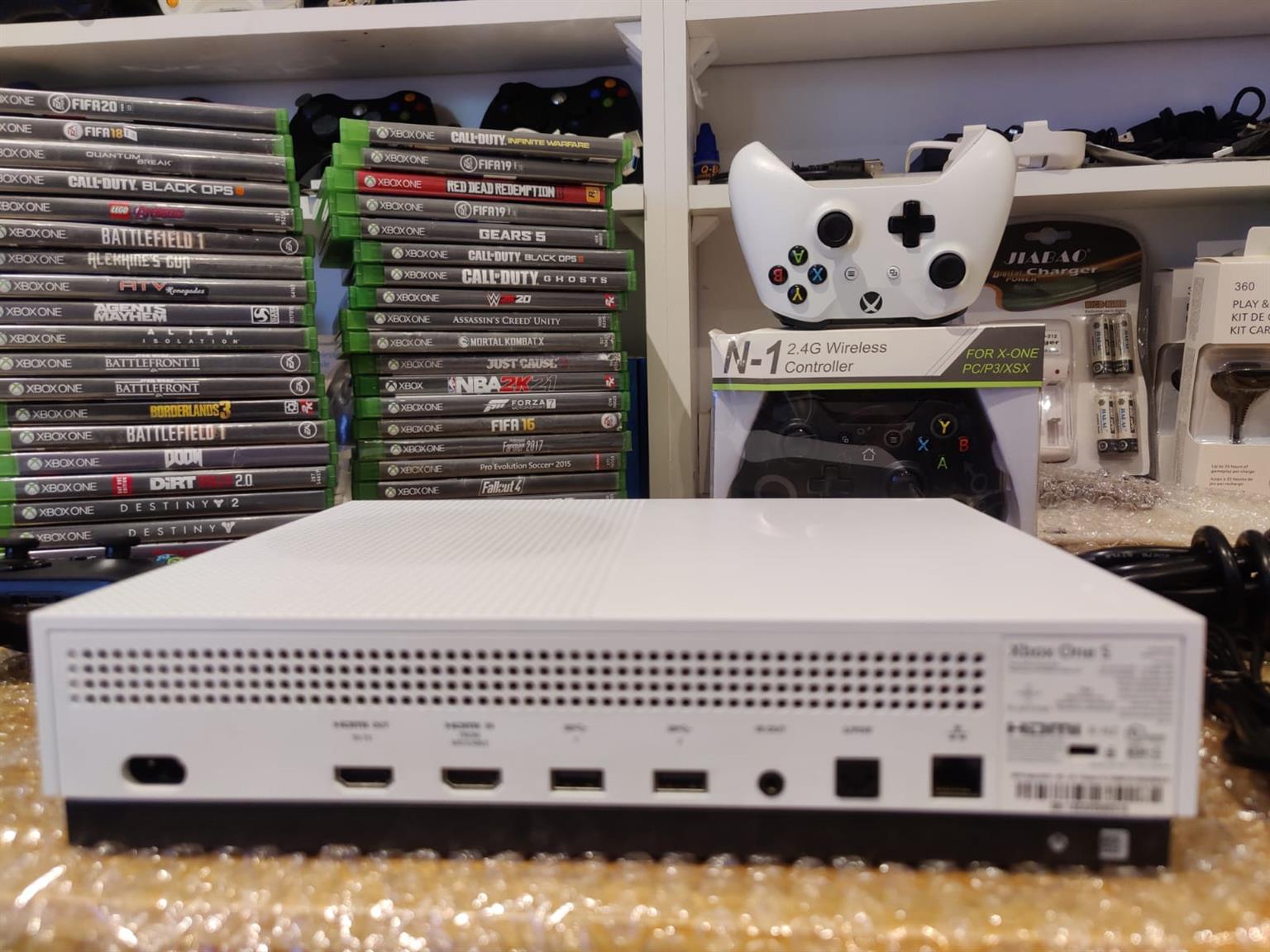 Xbox one s 1tb  As good as new price is R4500 not negotiable