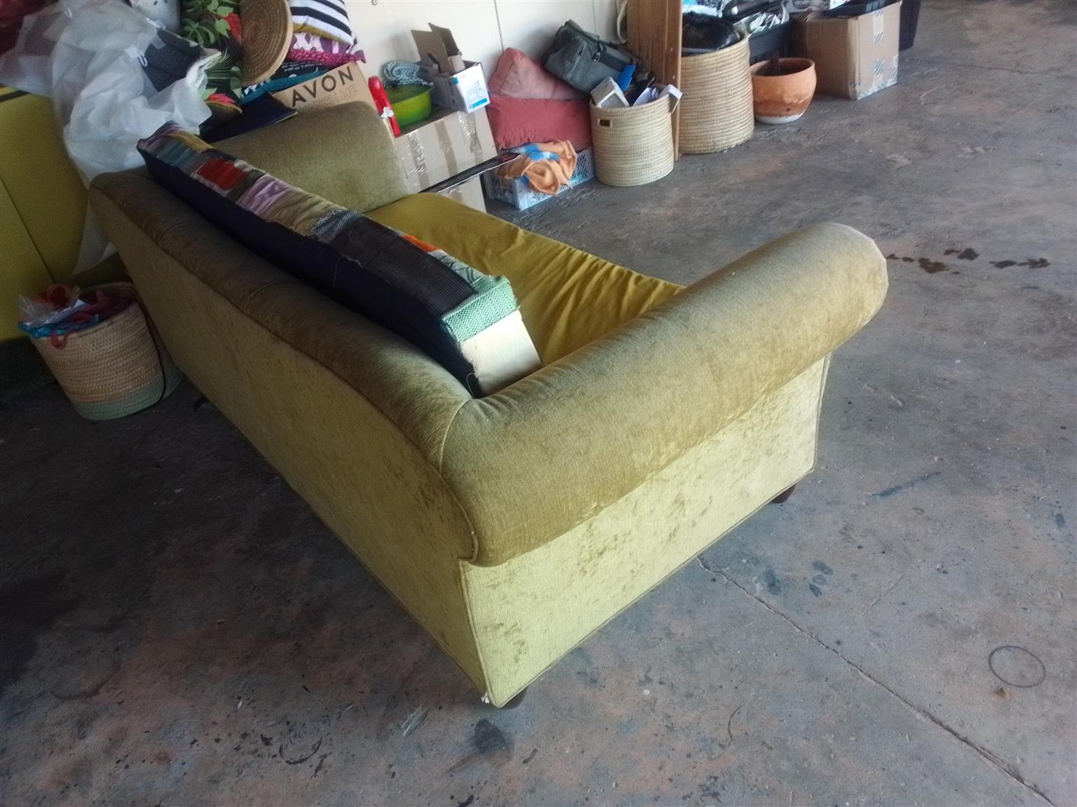 4 Seater Beetroot couch